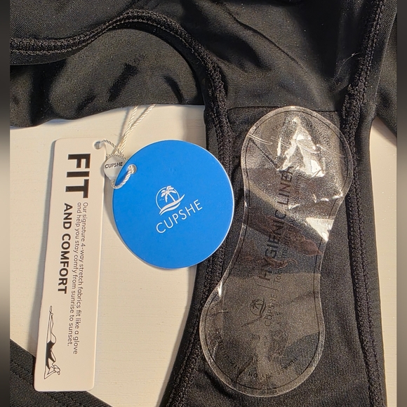 NWT Cupshe 2 Piece Black Bikini Set. Top & Bottoms Size Small - Picture 7 of 8